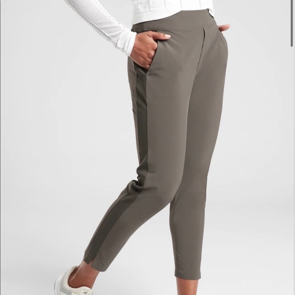 Athleta Pants - Athleta Brooklyn Jogger Pants